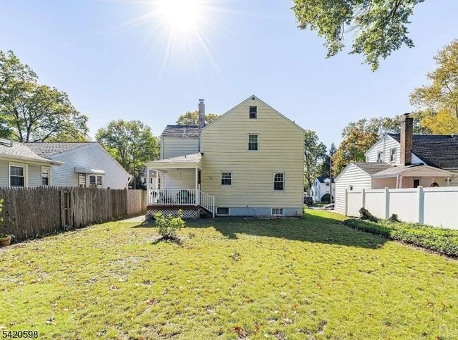 Building Photo - 239 E 4th Ave