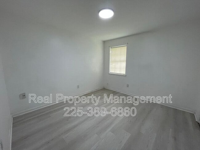 Building Photo - 1511 Cristy Dr