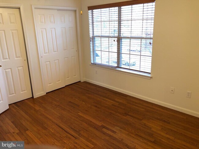 Building Photo - 14210 Autumn Cir