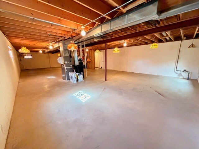 Building Photo - 517 E Conley Dr