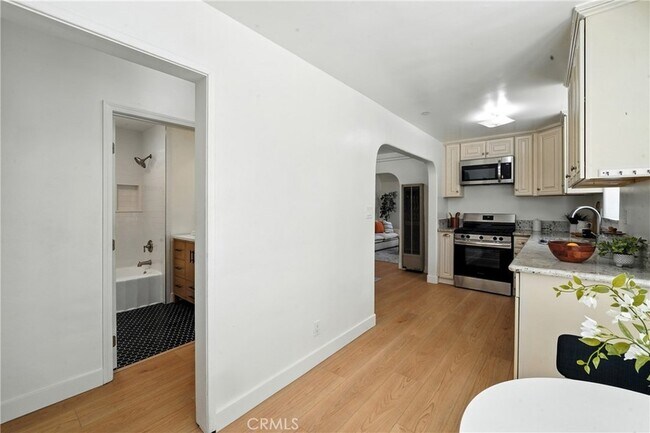 Building Photo - 5841 Arroyo Dr