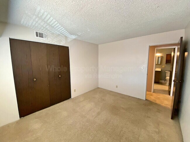 Building Photo - 7335 E Quincy Ave