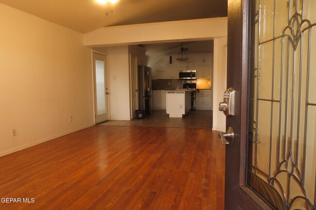 Building Photo - 3493 Yellow Rose St