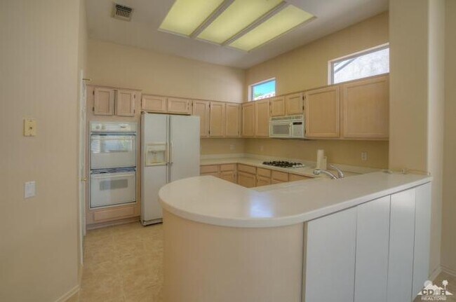 Building Photo - 78237 Willowrich Dr