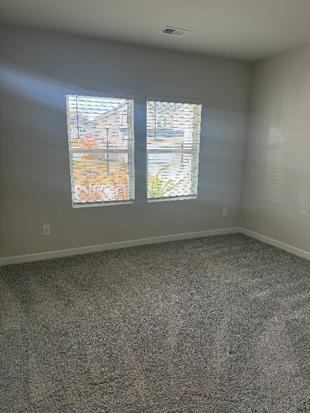 Building Photo - 116 Martel Dr