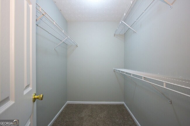 Building Photo - 350 Windermere Dr