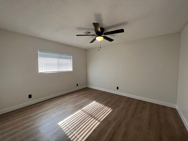 Building Photo - 3812 Melody Ln