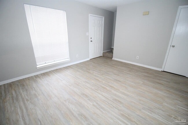 Building Photo - 3687 E Olive Rd