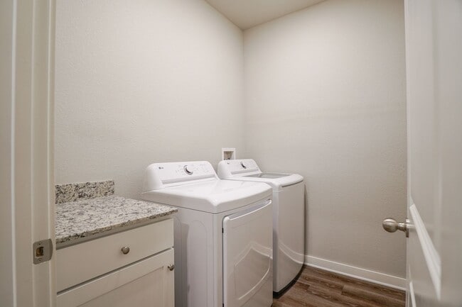 Building Photo - Now Preleasing