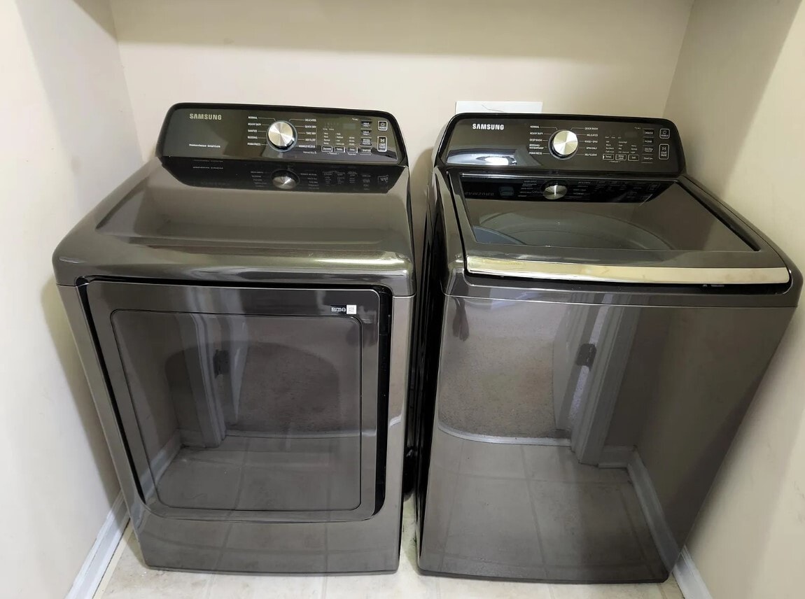 Building Photo - 6185 Indian Wood Cir SE