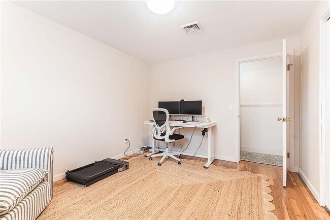Building Photo - 25 Stony Brook Dr