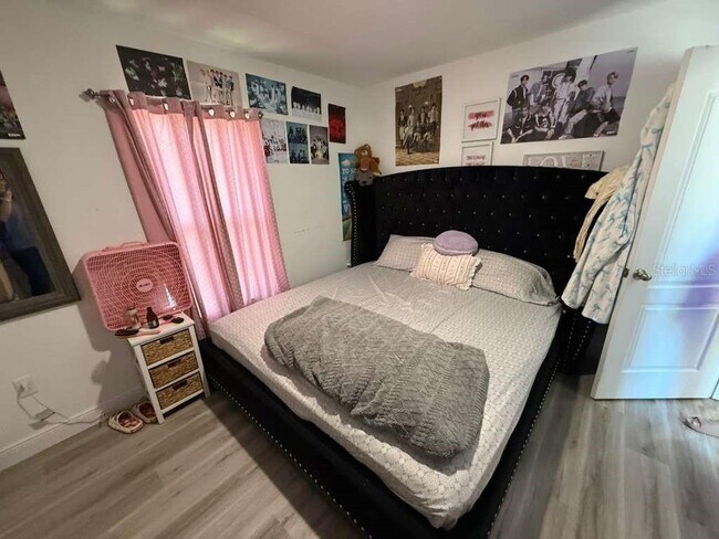 Building Photo - 408 N Finley Ave