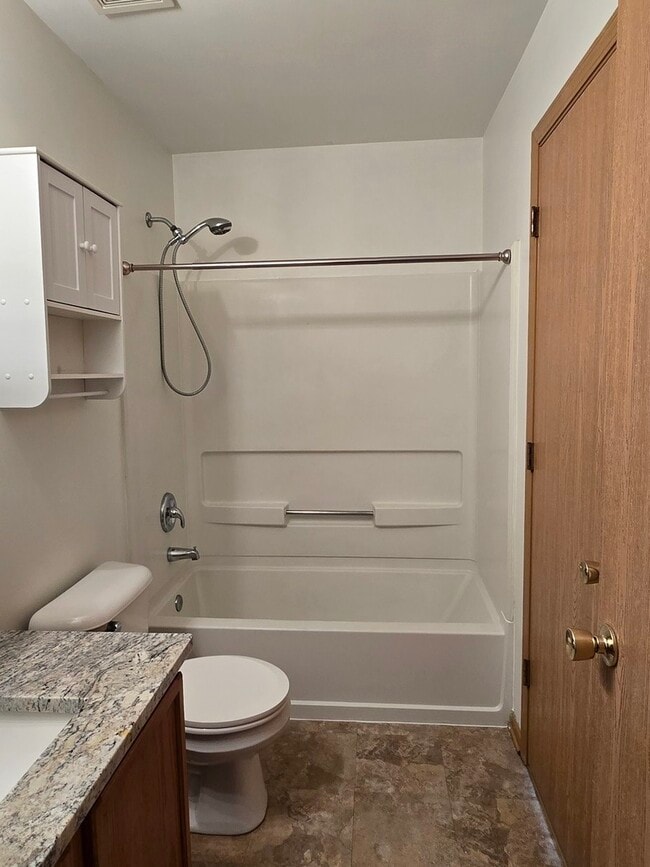 Building Photo - 5006 Syracuse Ct