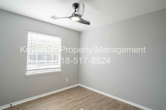 Building Photo - 3 Bedroom Broken Arrow Home, Available for an immediate move in!