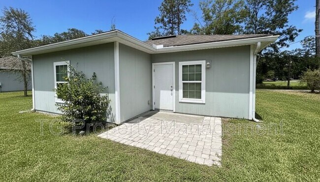 Building Photo - 6625 Osceola St