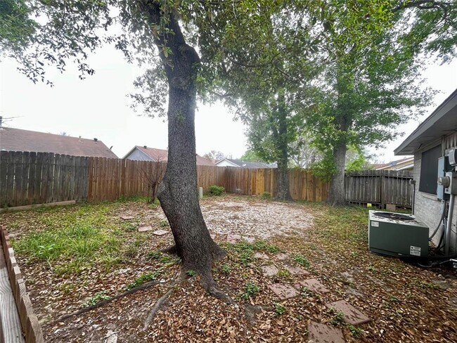 Building Photo - 7007 Grackle Dr