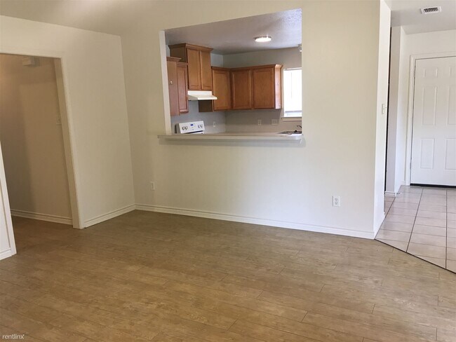 Building Photo - 3 br, 3 bath Duplex - 3612 Glenna Ct # 361...