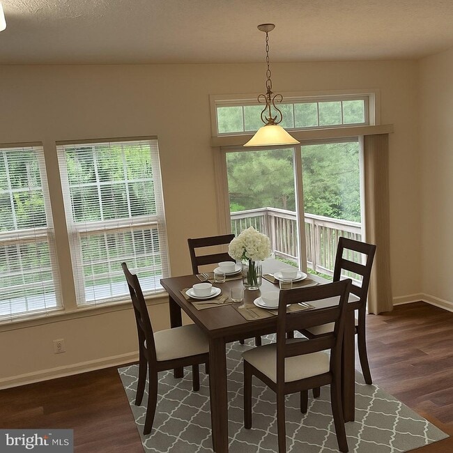 Building Photo - 7216 Mockingbird Cir