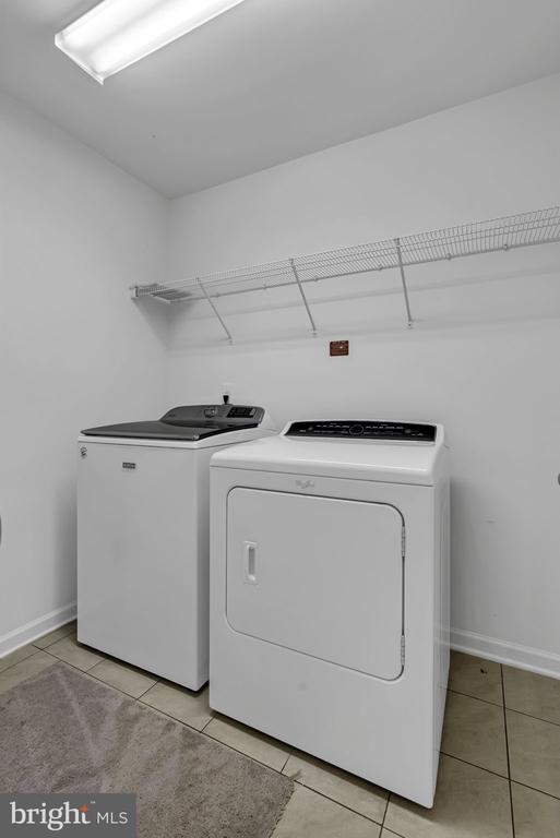 Building Photo - 40560 Aldie Springs Dr