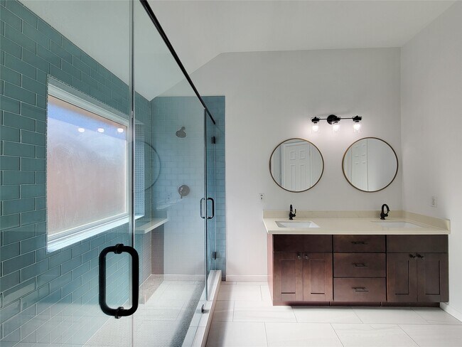 Building Photo - 8402 Major Blizzard Dr