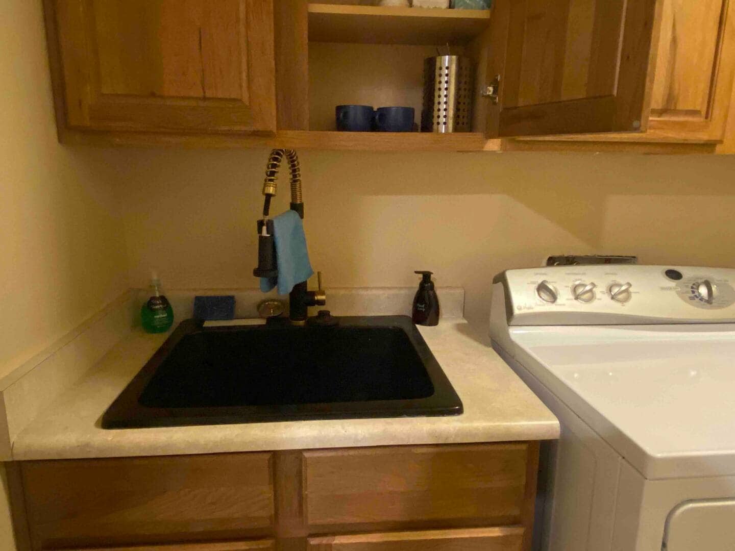 Building Photo - 1350 S Greenfield Rd