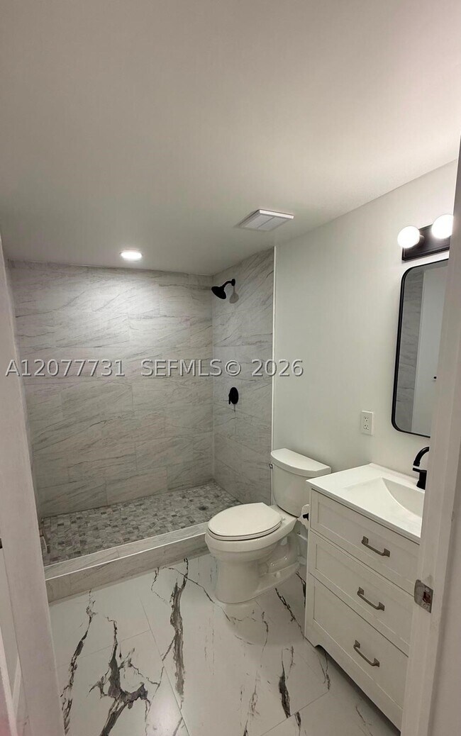 Building Photo - 305 NE 58th St