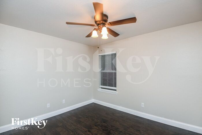 Building Photo - 1108 Vista View Dr
