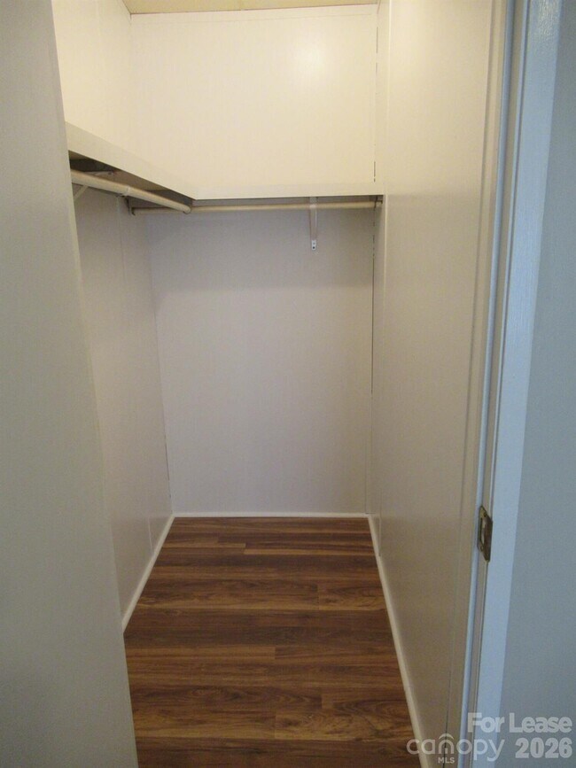 Building Photo - 1157 Birkdale Ln