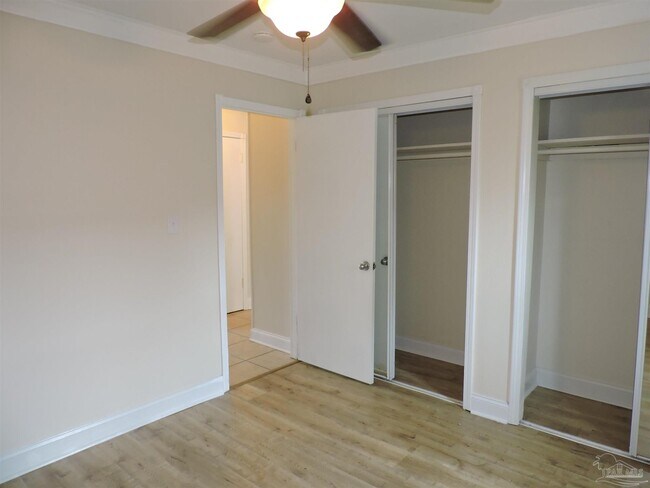 Building Photo - 4407 Eastpointe Dr