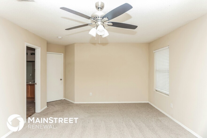 Building Photo - 2721 Meadowlark Dr