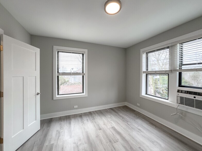 Building Photo - 376 Hazel Ave