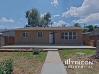 Building Photo - 1129 Florence Ave