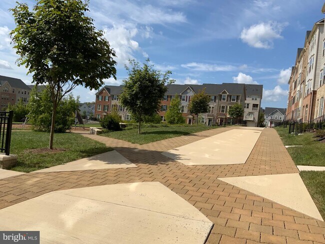 Building Photo - 13713 Little Seneca Pkwy