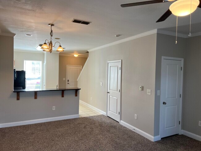 Building Photo - 31 N Sand Palm Rd