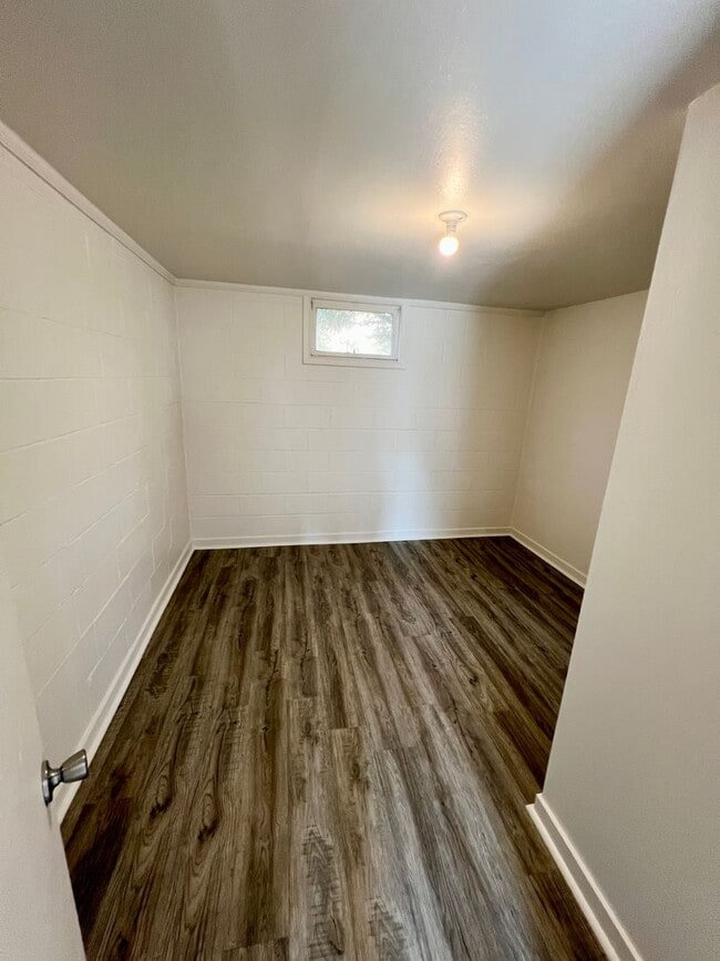 Building Photo - 1615 38th St