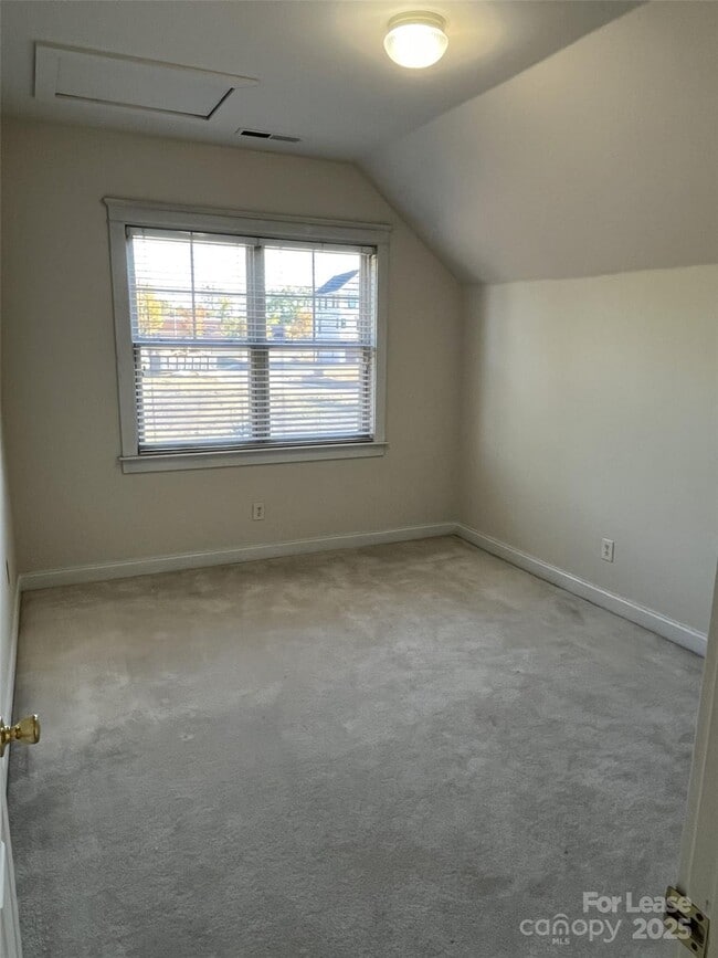 Building Photo - 3044 Parker Green Trail