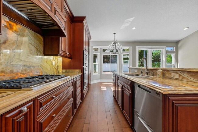 Building Photo - 4911 Amador Dr