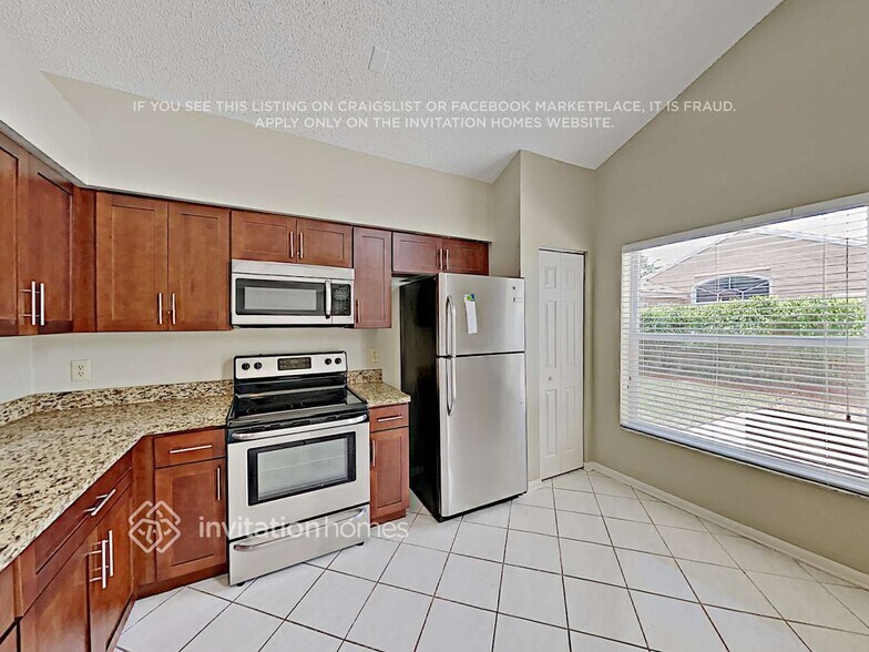 Building Photo - 10515 Plainview Cir