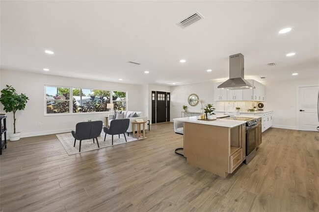 Building Photo - 6735 Keystone Dr