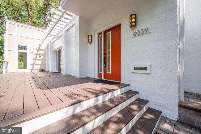 Building Photo - 4039 8th St S