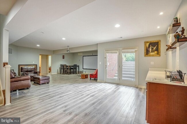 Building Photo - 42229 Majestic Knolls Dr