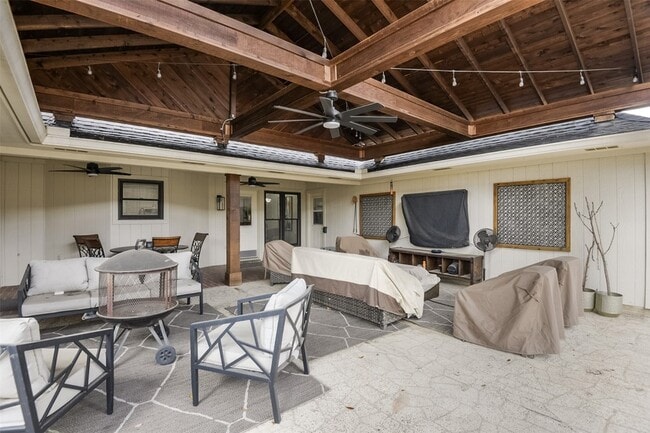 Building Photo - 3719 Danbury Dr