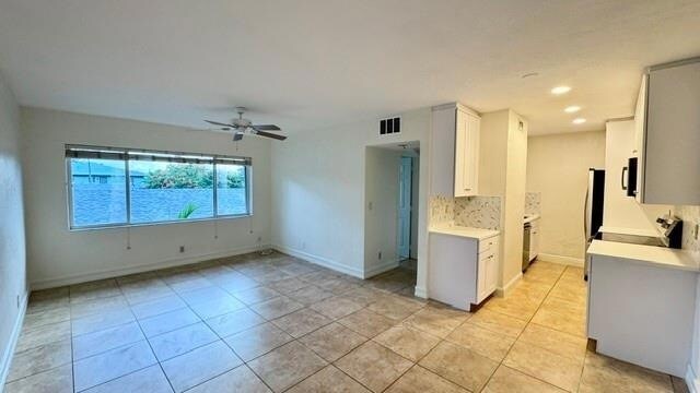 Building Photo - 1423 Holly Heights Dr