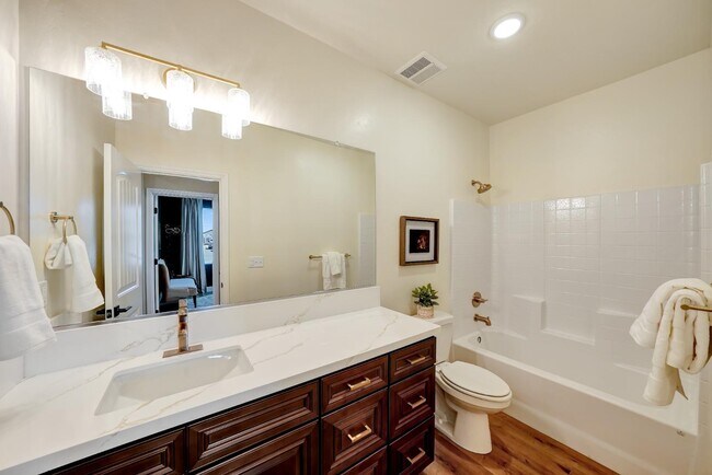 Building Photo - 2162 W Solo Wy