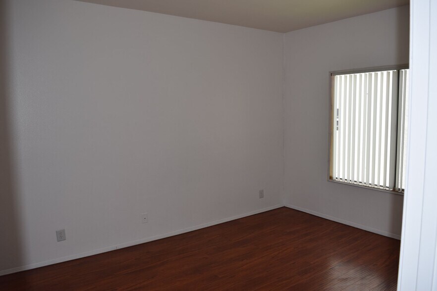 Building Photo - 444 S Occidental Blvd