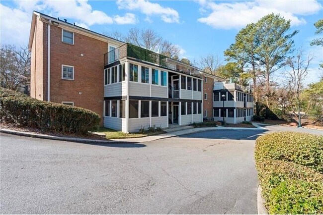 Building Photo - 1101 Collier Rd NW