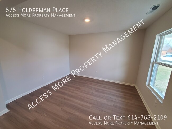 Building Photo - 575 Holderman Pl