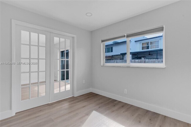 Building Photo - 6949 SW 110th Ct