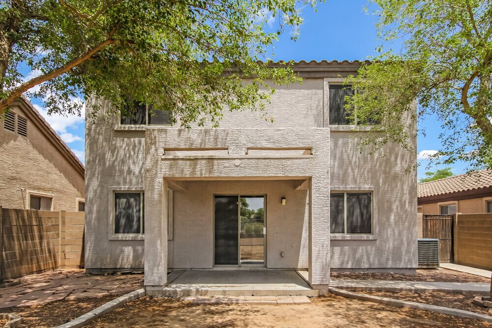 Building Photo - 10911 W Coolidge St