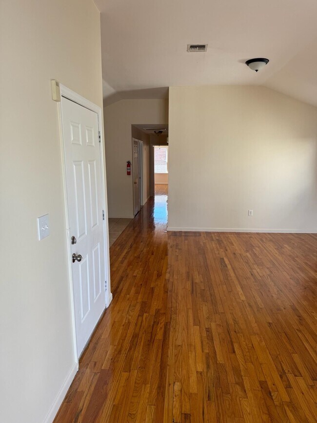 Building Photo - 99 Fulton Ave